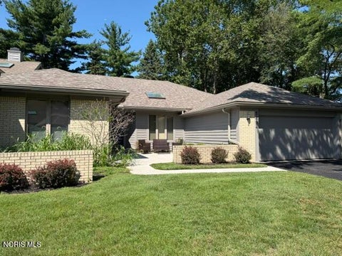 Condo For Sale - 5694 Corey Cove<br/> Sylvania, OH 43560