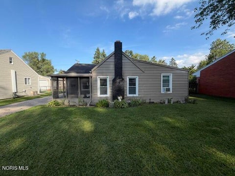 Photo of 5616 Yarmouth Avenue, Toledo, OH 43623 (MLS # 10013340)