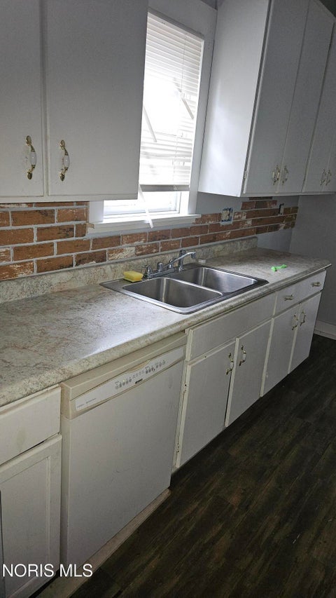 Tiny photo for 725 Plymouth Street, Toledo, OH 43605 (MLS # 10011108)