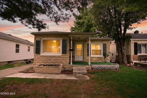 Photo of 918 Moran Avenue, Toledo, OH 43607 (MLS # 10006268)