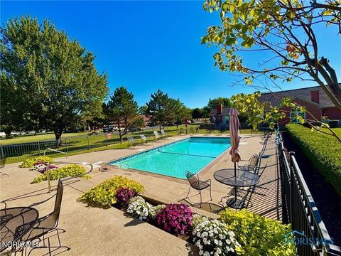 Tiny photo for 3421 Bayberry Place, Oregon, OH 43616 (MLS # 10006339)