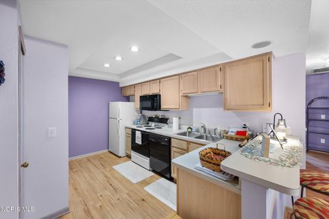 Tiny photo for 3421 Bayberry Place, Oregon, OH 43616 (MLS # 10006339)