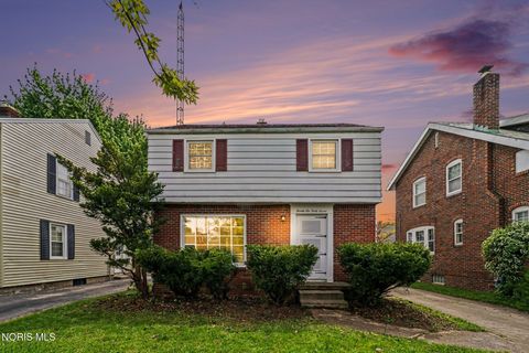 Tiny photo for 2647 Stamford Drive, Toledo, OH 43614 (MLS # 10006943)