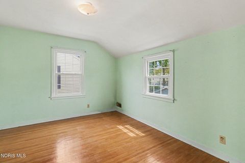 Tiny photo for 2647 Stamford Drive, Toledo, OH 43614 (MLS # 10006943)