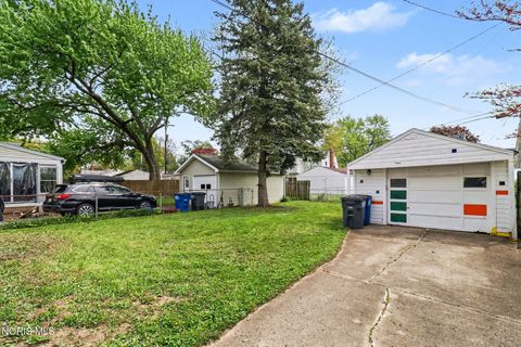 Tiny photo for 2647 Stamford Drive, Toledo, OH 43614 (MLS # 10006943)