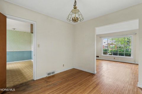 Tiny photo for 2647 Stamford Drive, Toledo, OH 43614 (MLS # 10006943)