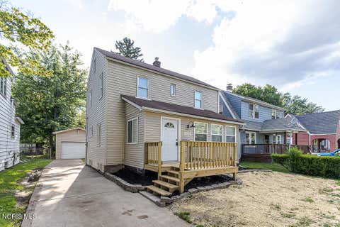 Tiny photo for 3251 Northwood Avenue, Toledo, OH 43606 (MLS # 10009606)
