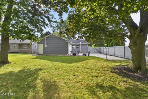Tiny photo for 505 Meadow Springs Road, Maumee, OH 43537 (MLS # 10012833)