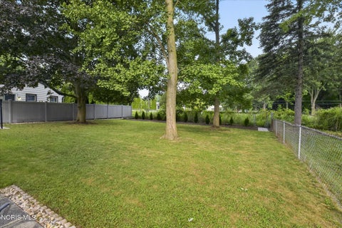 Tiny photo for 505 Meadow Springs Road, Maumee, OH 43537 (MLS # 10012833)