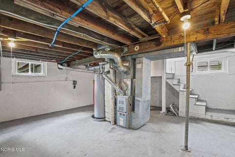 Tiny photo for 1841 Mansfield Road, Toledo, OH 43613 (MLS # 10009731)