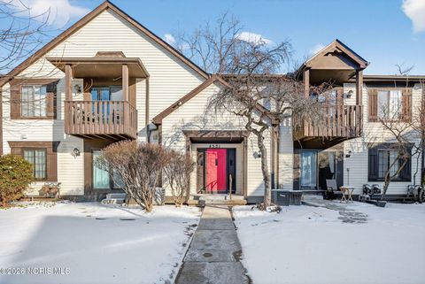 Tiny photo for 4521 W Bancroft Street # 42, Toledo, OH 43615 (MLS # 10003486)