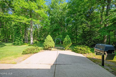Tiny photo for 7546 Hollow Creek Drive, Toledo, OH 43617 (MLS # 10008141)