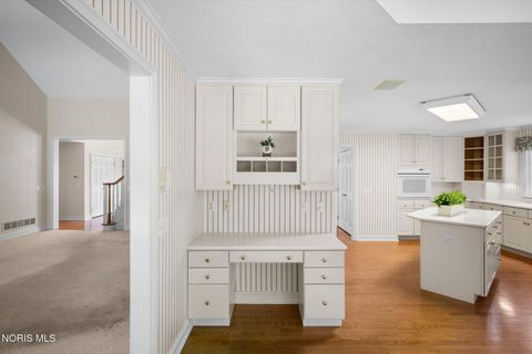 Tiny photo for 7546 Hollow Creek Drive, Toledo, OH 43617 (MLS # 10008141)