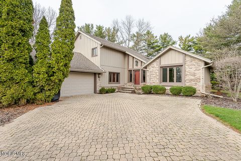 738 Kumler Drive Maumee OH 43537