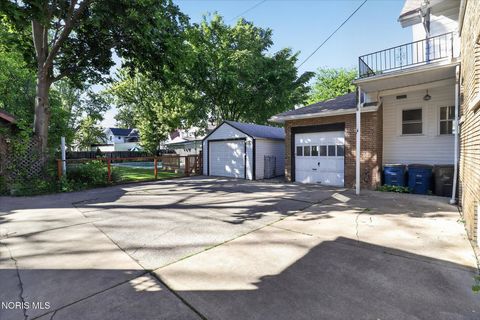 Tiny photo for 2876 Broadway Street, Toledo, OH 43614 (MLS # 10008287)