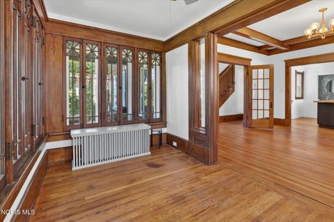 Tiny photo for 2876 Broadway Street, Toledo, OH 43614 (MLS # 10008287)