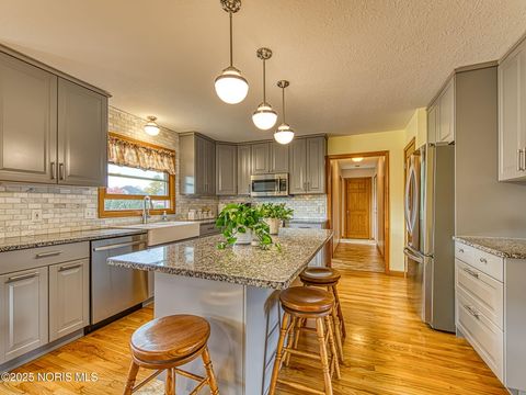 Tiny photo for 13975 Eckel Junction Road, Perrysburg, OH 43551 (MLS # 10000576)