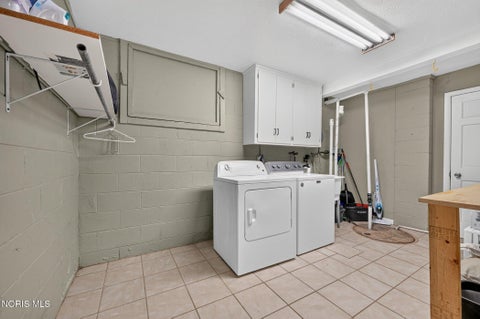 Tiny photo for 4739 Far Hills Road, Toledo, OH 43623 (MLS # 10014494)