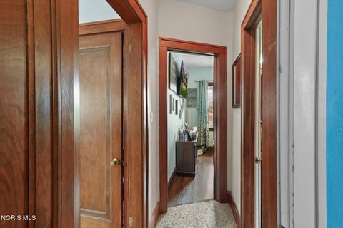 Tiny photo for 2049 Cummings Avenue, Toledo, OH 43609 (MLS # 10007540)