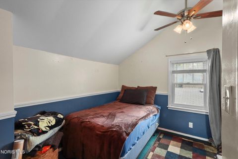 Tiny photo for 2049 Cummings Avenue, Toledo, OH 43609 (MLS # 10007540)