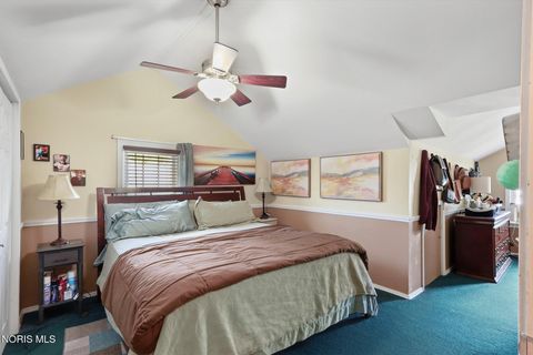 Tiny photo for 2049 Cummings Avenue, Toledo, OH 43609 (MLS # 10007540)