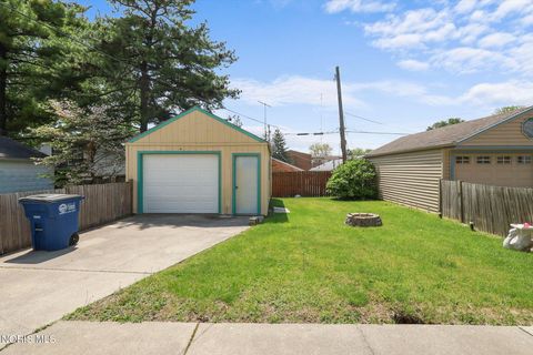 Tiny photo for 2049 Cummings Avenue, Toledo, OH 43609 (MLS # 10007540)