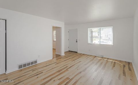 Tiny photo for 29 Willamont Road, Toledo, OH 43612 (MLS # 10007937)