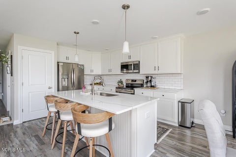 Tiny photo for 15193 Cypress Drive, Perrysburg, OH 43551 (MLS # 10008811)