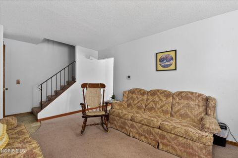 Tiny photo for 35 Santus Drive, Rossford, OH 43460 (MLS # 10010117)