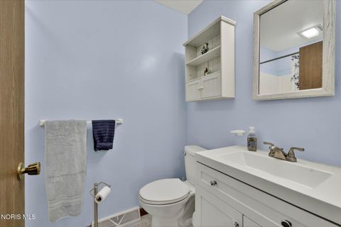 Tiny photo for 35 Santus Drive, Rossford, OH 43460 (MLS # 10010117)