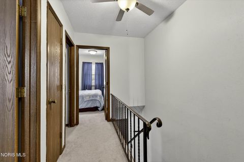 Tiny photo for 35 Santus Drive, Rossford, OH 43460 (MLS # 10010117)