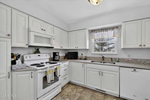 Tiny photo for 35 Santus Drive, Rossford, OH 43460 (MLS # 10010117)