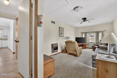 Tiny photo for 35 Santus Drive, Rossford, OH 43460 (MLS # 10010117)