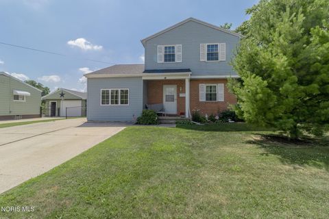 Tiny photo for 35 Santus Drive, Rossford, OH 43460 (MLS # 10010117)