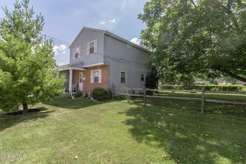 Tiny photo for 35 Santus Drive, Rossford, OH 43460 (MLS # 10010117)