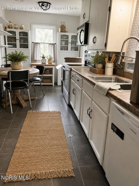 Tiny photo for 3711 Elmhurst Road, Toledo, OH 43613 (MLS # 10007263)