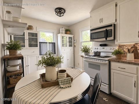 Tiny photo for 3711 Elmhurst Road, Toledo, OH 43613 (MLS # 10007263)
