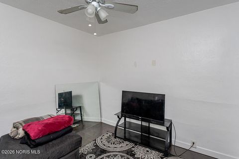 Tiny photo for 54 E Lake Street, Toledo, OH 43608 (MLS # 10004127)