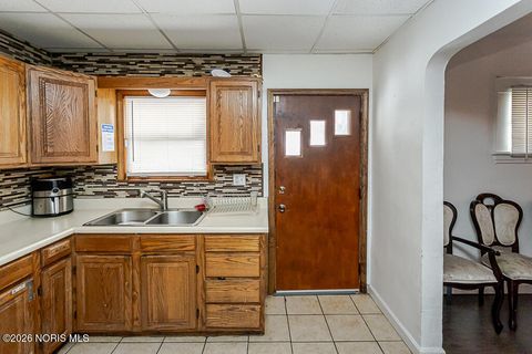 Tiny photo for 54 E Lake Street, Toledo, OH 43608 (MLS # 10004127)