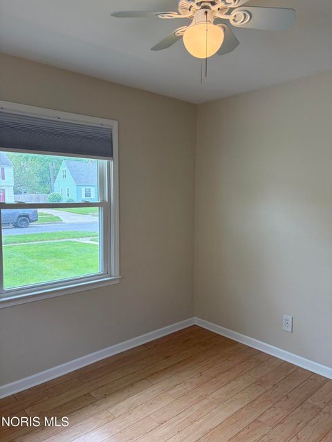 Tiny photo for 3046 Winston Boulevard, Toledo, OH 43614 (MLS # 10008185)