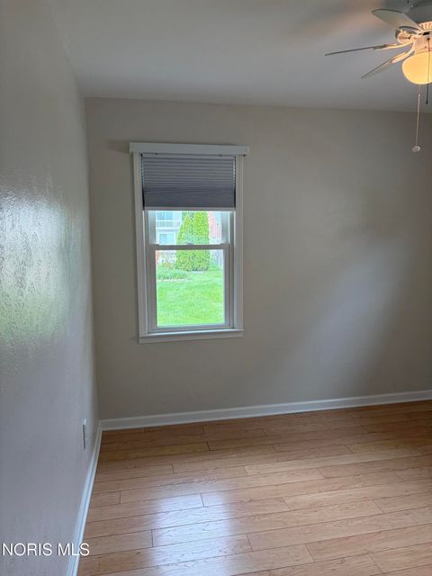 Tiny photo for 3046 Winston Boulevard, Toledo, OH 43614 (MLS # 10008185)