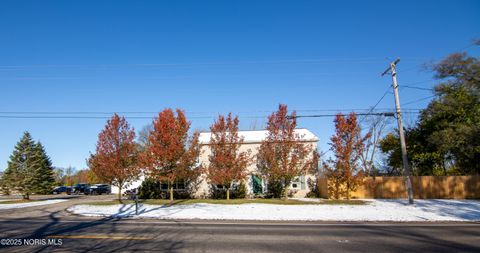 Photo of 12200 S River Road, Grand Rapids, OH 43522 (MLS # 10001347)