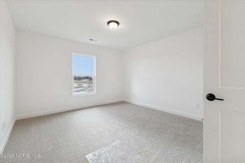 Tiny photo for 112 Kinloch Drive, Perrysburg, OH 43551 (MLS # 10003022)