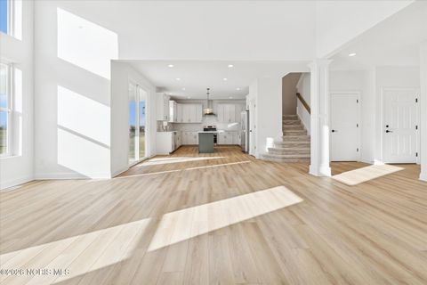 Tiny photo for 112 Kinloch Drive, Perrysburg, OH 43551 (MLS # 10003022)