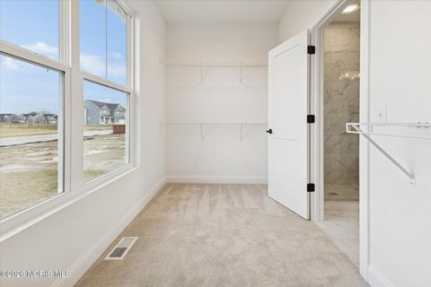 Tiny photo for 112 Kinloch Drive, Perrysburg, OH 43551 (MLS # 10003022)