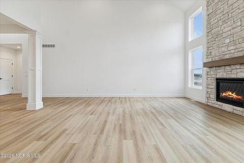 Tiny photo for 112 Kinloch Drive, Perrysburg, OH 43551 (MLS # 10003022)