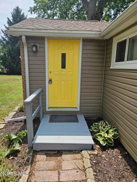 Tiny photo for 3327 Knoll Avenue, Toledo, OH 43615 (MLS # 10010771)