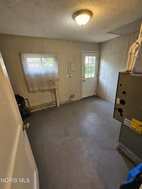 Tiny photo for 3327 Knoll Avenue, Toledo, OH 43615 (MLS # 10010771)