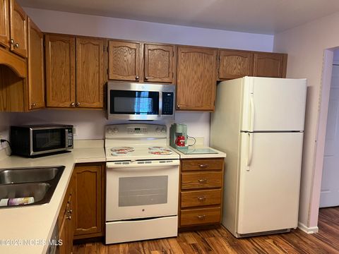 Tiny photo for 4730 Glendale Avenue #208, Toledo, OH 43614 (MLS # 10004131)
