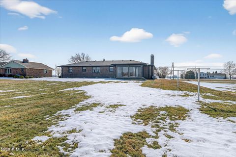 Tiny photo for 5531 Brown Road, Oregon, OH 43616 (MLS # 10004060)